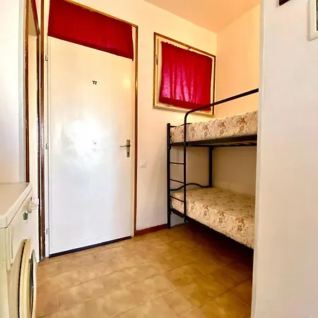 Apartamento Ferienwohnung Fuer 4 Personen Ca 26 Qm In Lido Delle Nazioni, Adriakueste Italien Podelta